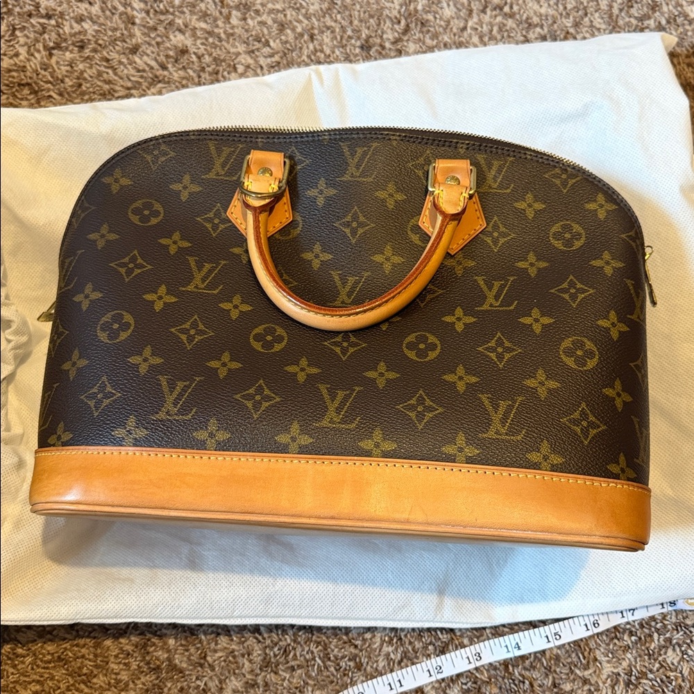 Louis Vuitton Alma Handbag Monogram Canvas  4